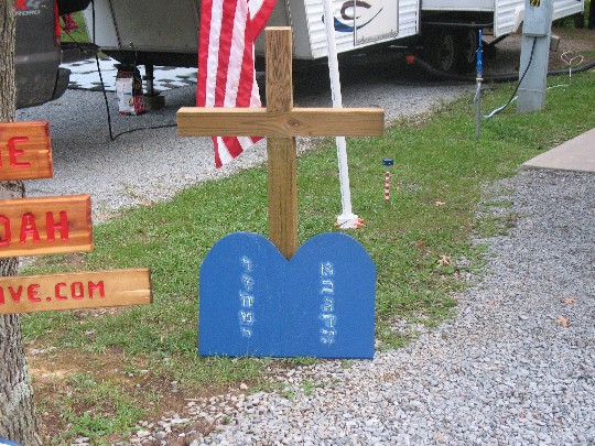 Picture of Cross and Ten Commanments (in Hebrew)